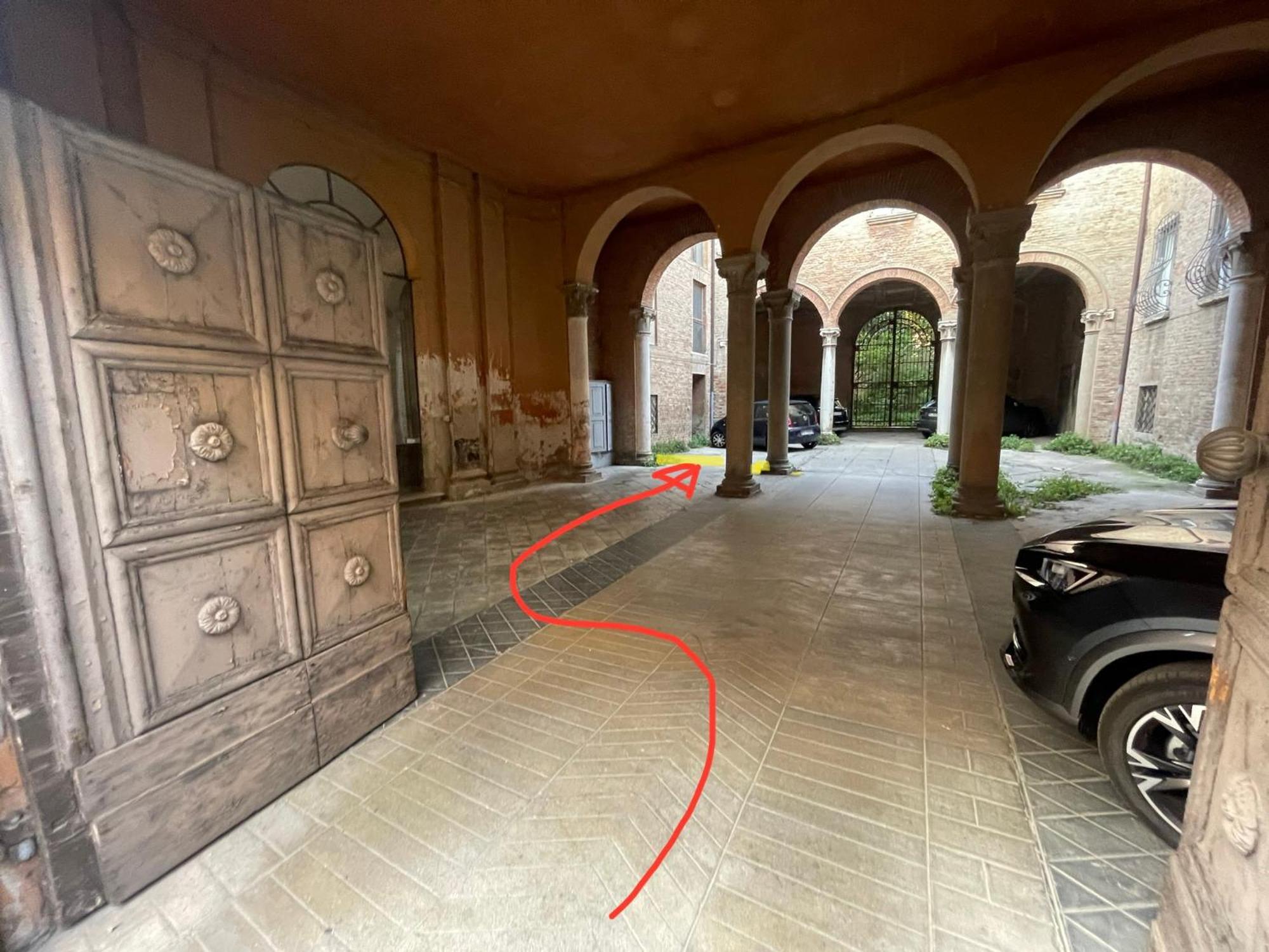 Incastrum - La Soffitta In Centro Ferrara Eksteriør bilde